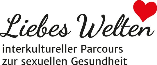 Logo von 'Liebes Welten' in geschwungener Typografie mit einem roten Herz. Darunter steht der Text 'interkultureller Parcours zur sexuellen Gesundheit'.