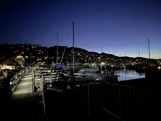 Yachthafen in Sausalito bei Nacht