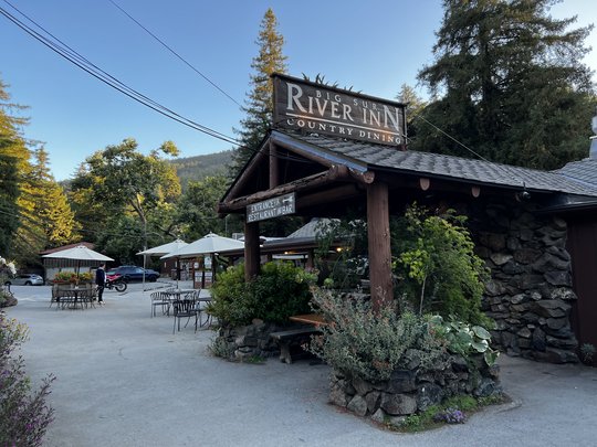 Big Sur Inn Restaurant von außen